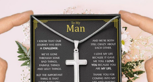 Rakva-s-Irresistible-Collection-Perfect-Gifts-for-Your-Boyfriend-Thoughtful-and-Trendy-Selections-Await Rakva