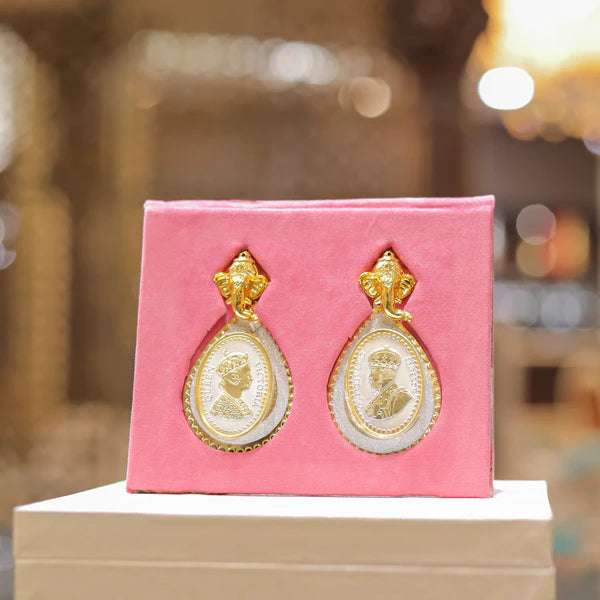 999.9 Purity King Queen Silver Coins With Gift Wrap For Diwali ( Pack Of 2) 10 gram silver coin Rakva