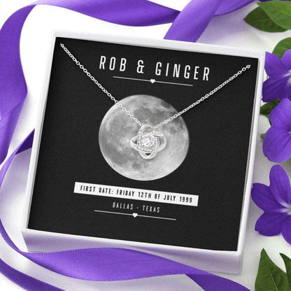 Girlfriend Necklace, Wife Necklace, Pesonalized Moon Phase Necklace, Girlfriend Gift, Wife Gift, Moon Phase Gift, Custom Name For Karwa Chauth Rakva